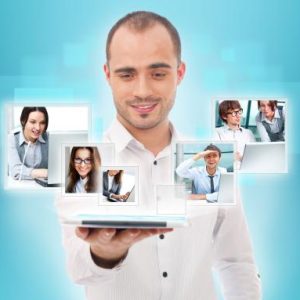 cours d'écriture à distance avec l'un des écrvains de L'esprit livre